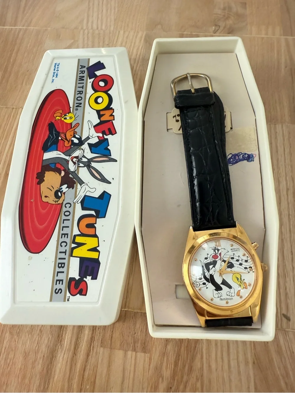 vintage Armitron Warner bros looney tunes musical watch NEW BATTERY